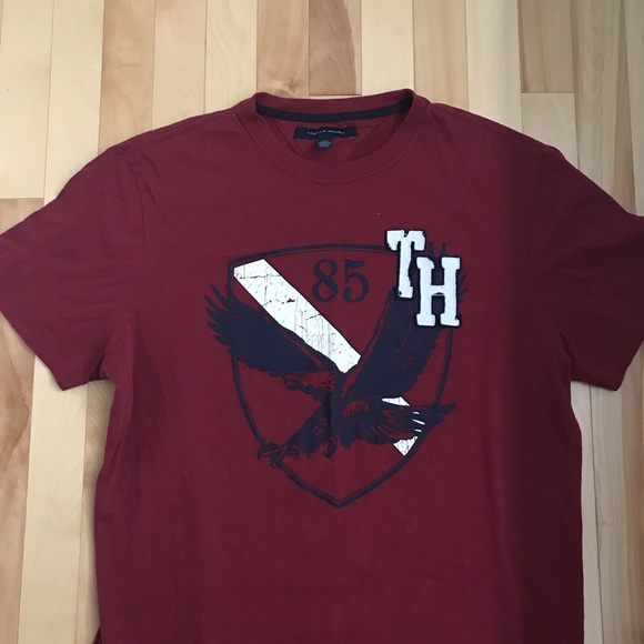 🦋✨ 2/15$ TOPS ✨🦋
TOMMY HILFIGER SHIRT - Picture 1 of 4